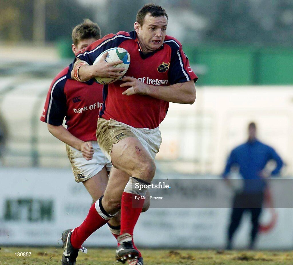 24 January 2004; Rob Henderson, Munster. Heineken European Cup 2003-2004, Round 5, Pool 5, Benetton Treviso v Munster, Stadio Comunale di Monigio, Treviso, Italy. Picture credit; Matt Browne / SPORTSFILE *EDI*