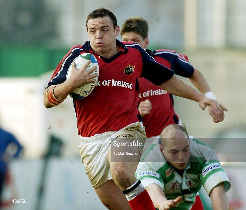 24 January 2004; Rob Henderson, Munster. Heineken European Cup 2003-2004, Round 5, Pool 5, Benetton Treviso v Munster, Stadio Comunale di Monigio, Treviso, Italy. Picture credit; Matt Browne / SPORTSFILE *EDI*