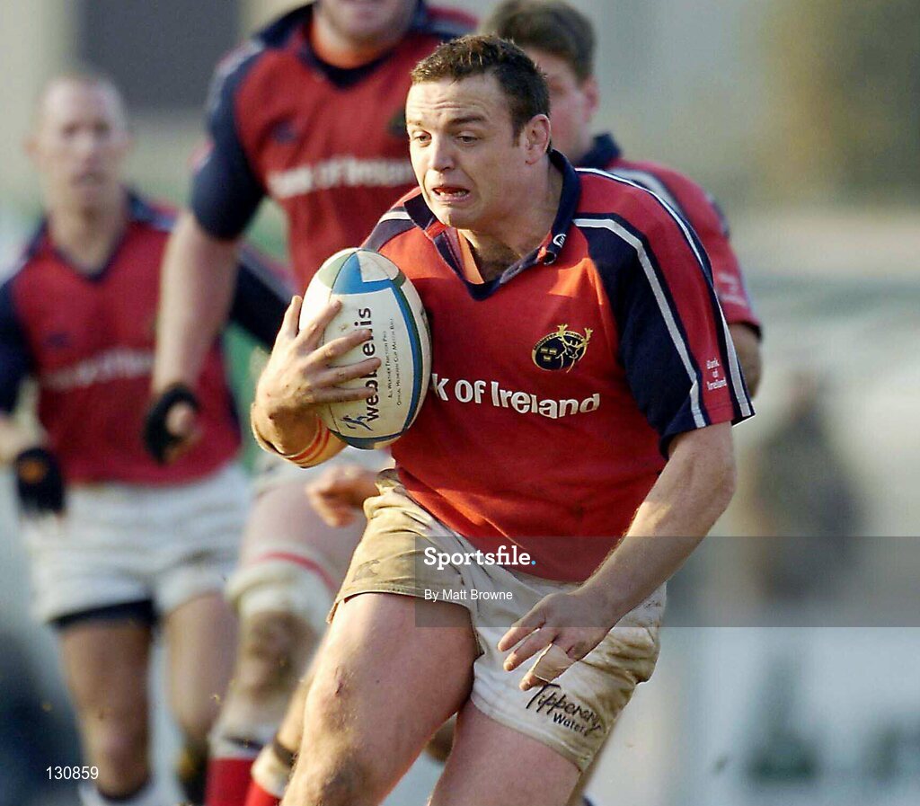 24 January 2004; Rob Henderson, Munster. Heineken European Cup 2003-2004, Round 5, Pool 5, Benetton Treviso v Munster, Stadio Comunale di Monigio, Treviso, Italy. Picture credit; Matt Browne / SPORTSFILE *EDI*