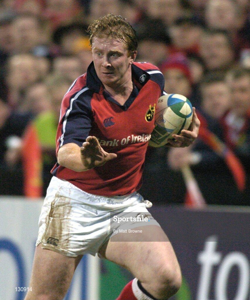 31 January 2004; Anthony Horgan, Munster. Heineken European Cup 2003-2004, Pool 5, Round 6, Munster v Bourgoin, Thomond Park, Limerick. Picture credit; Matt Browne / SPORTSFILE *EDI*