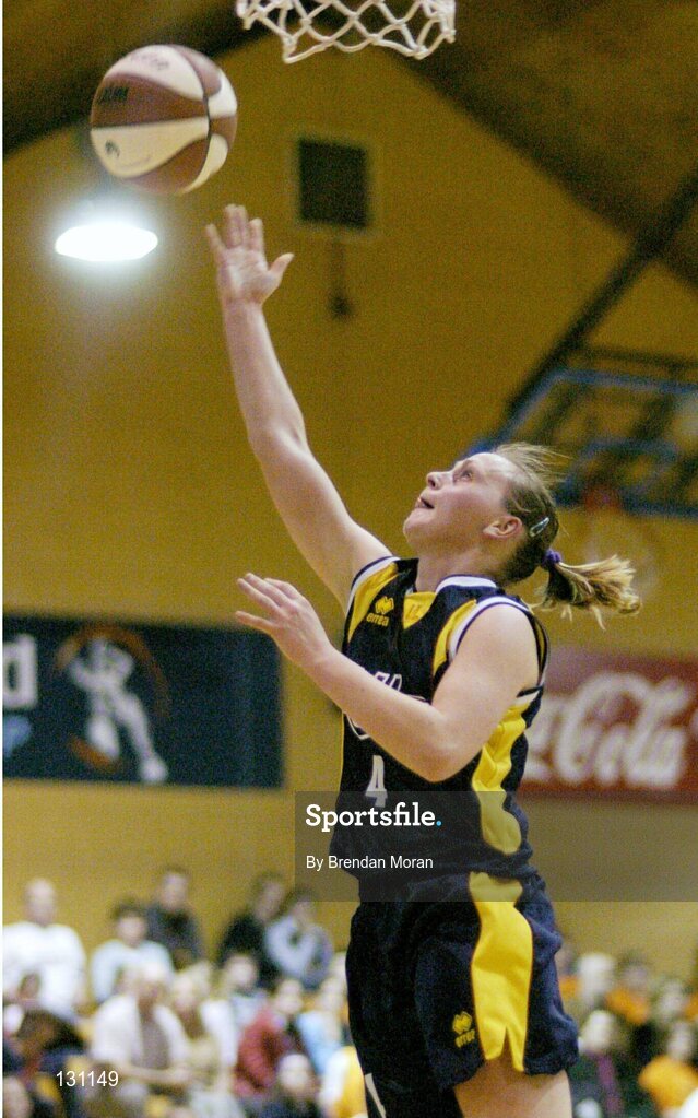 30 January 2004; Michelle Aspell, University of Limerick. ESB National Cup 2004, Senior Women's Semi-Final, University of Limerick v Dart Killester, The ESB Arena, Tallaght, Dublin. Picture credit; Brendan Moran / SPORTSFILE *EDI*