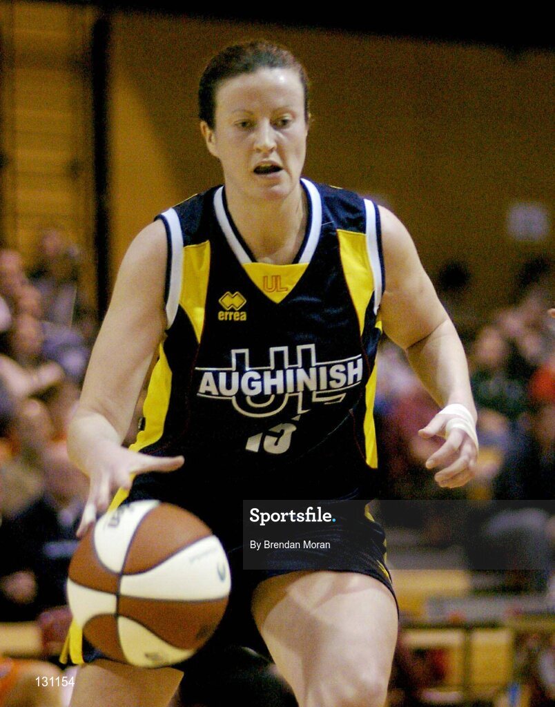 30 January 2004; Sinead Leahy, University of Limerick. ESB National Cup 2004, Senior Women's Semi-Final, University of Limerick v Dart Killester, The ESB Arena, Tallaght, Dublin. Picture credit; Brendan Moran / SPORTSFILE *EDI*