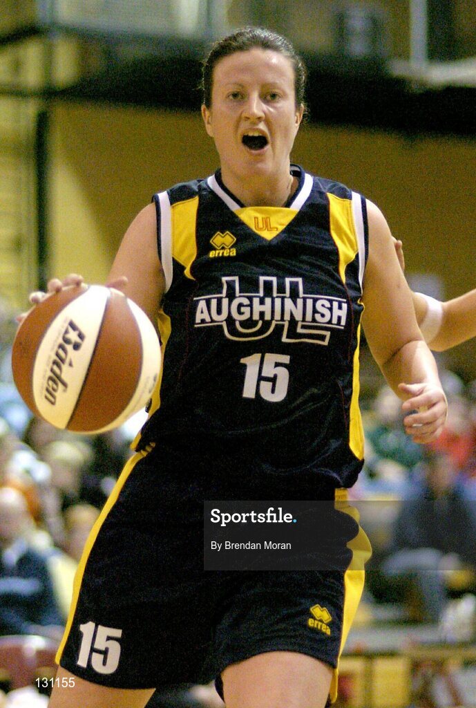 30 January 2004; Sinead Leahy, University of Limerick. ESB National Cup 2004, Senior Women's Semi-Final, University of Limerick v Dart Killester, The ESB Arena, Tallaght, Dublin. Picture credit; Brendan Moran / SPORTSFILE *EDI*