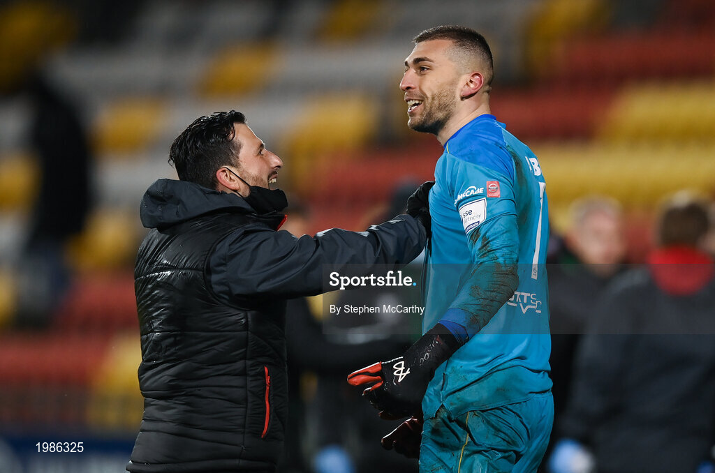 12 March 2021; Dundalk goalkeeper Alessio Abibi celebrates with Dundalk coach Giuseppi Rossi following the FAI President's Cup Final match between Shamrock Rovers and Dundalk at Tallaght Stadium in Dublin. Photo by Stephen McCarthy/Sportsfile