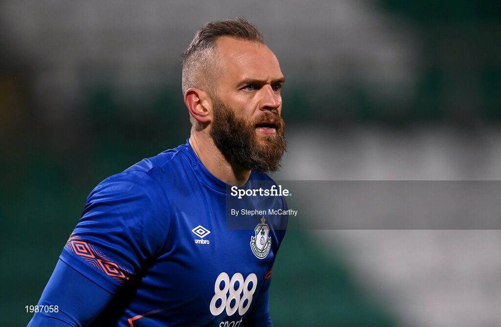 12 March 2021; Shamrock Rovers goalkeeper Alan Mannus during the FAI President's Cup Final match between Shamrock Rovers and Dundalk at Tallaght Stadium in Dublin. Photo by Stephen McCarthy/Sportsfile