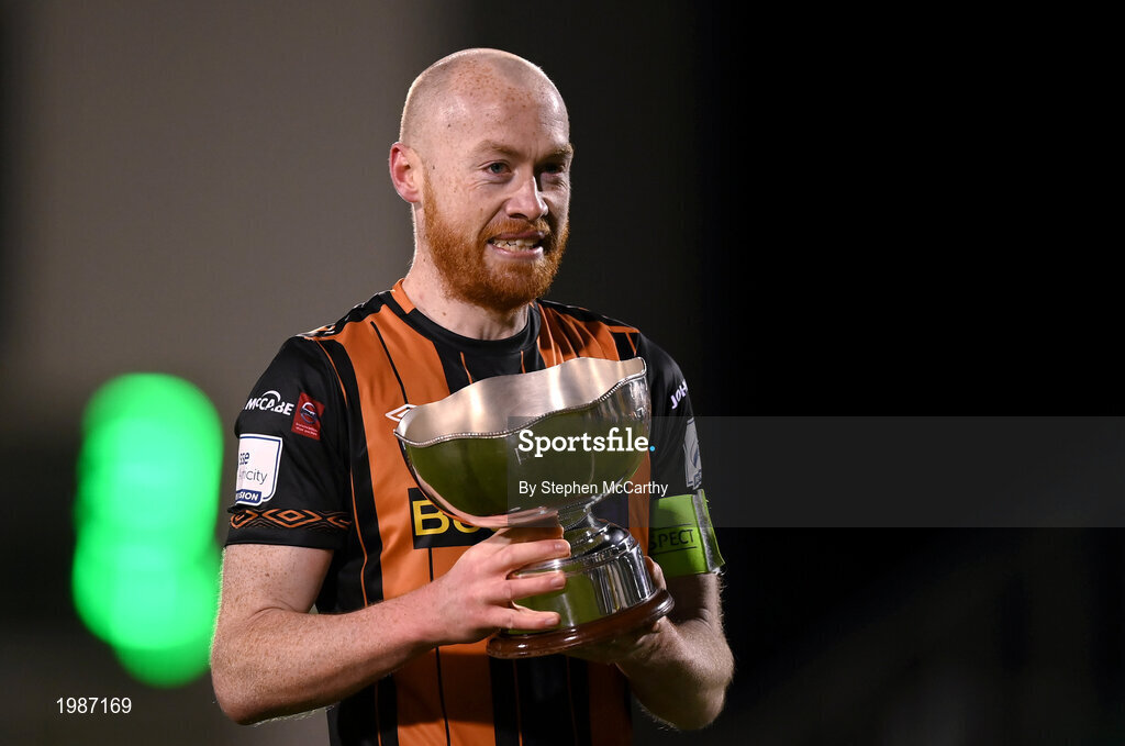 12 March 2021; Dundalk captain Chris Shields with the FAI President's Cup following the FAI President's Cup Final match between Shamrock Rovers and Dundalk at Tallaght Stadium in Dublin. Photo by Stephen McCarthy/Sportsfile