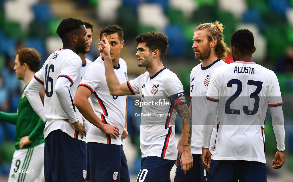 28 March 2021; Christian Pulišic of USA, centre, issues instructions to team-mates during the International friendly match between Northern Ireland and USA at National Football Stadium at Windsor Park in Belfast. Photo by David Fitzgerald/Sportsfile