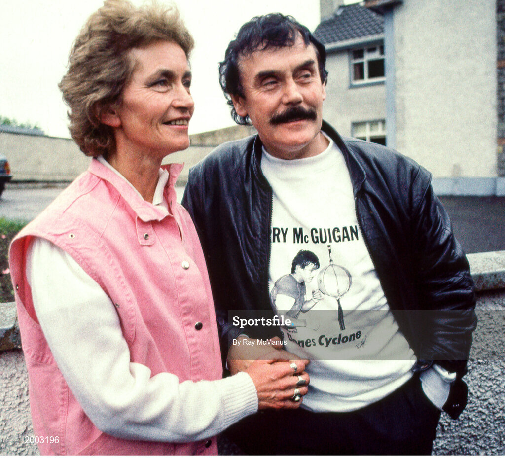 10 June 1985; Parents of World boxing featherweight champion Barry McGuigan, Katie and Pat McGuigan, wait for their son to arrive into his home town of Clones in Monaghan on his return after beating Eusebio Pedroza at Loftus Road in London to win the world featherweight title. Photo by Ray McManus/Sportsfile
