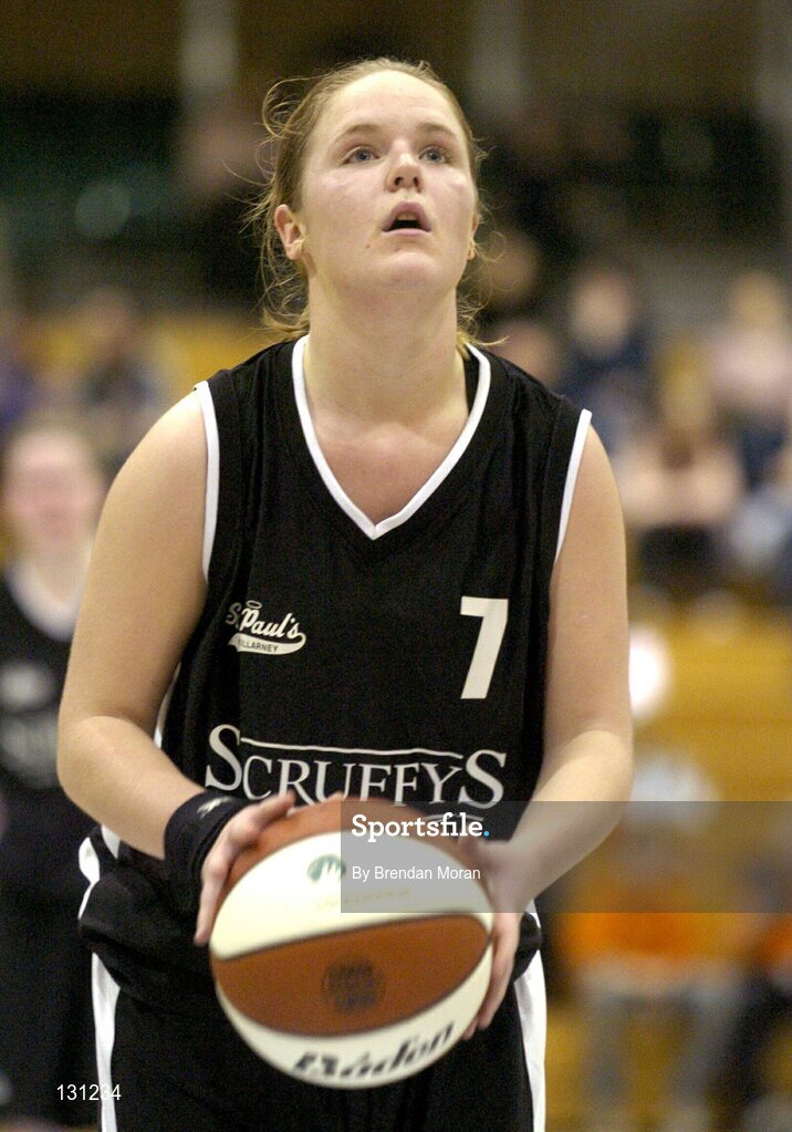 30 January 2004; Lynn Jones, Scruffy St. Paul's. ESB National Cup 2004, Senior Women's Semi-Final, Scruffy St. Paul's v Bausch & Lomb Wildcats, The ESB Arena, Tallaght, Dublin. Picture credit; Brendan Moran / SPORTSFILE *EDI*