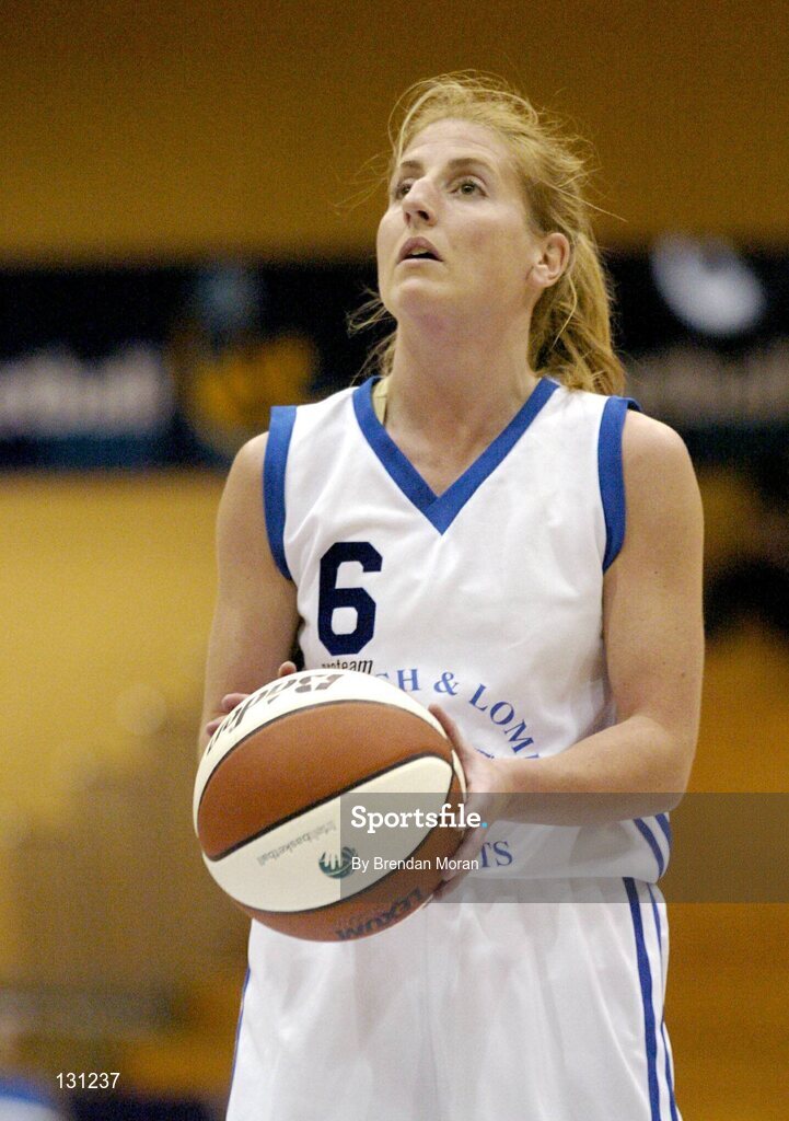 30 January 2004; Olivia O'Reilly, Bausch & Lomb Wildcats. ESB National Cup 2004, Senior Women's Semi-Final, Scruffy St. Paul's v Bausch & Lomb Wildcats, The ESB Arena, Tallaght, Dublin. Picture credit; Brendan Moran / SPORTSFILE *EDI*