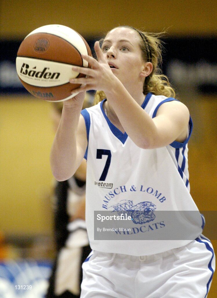 30 January 2004; Mairead Liston, Bausch & Lomb Wildcats. ESB National Cup 2004, Senior Women's Semi-Final, Scruffy St. Paul's v Bausch & Lomb Wildcats, The ESB Arena, Tallaght, Dublin. Picture credit; Brendan Moran / SPORTSFILE *EDI*