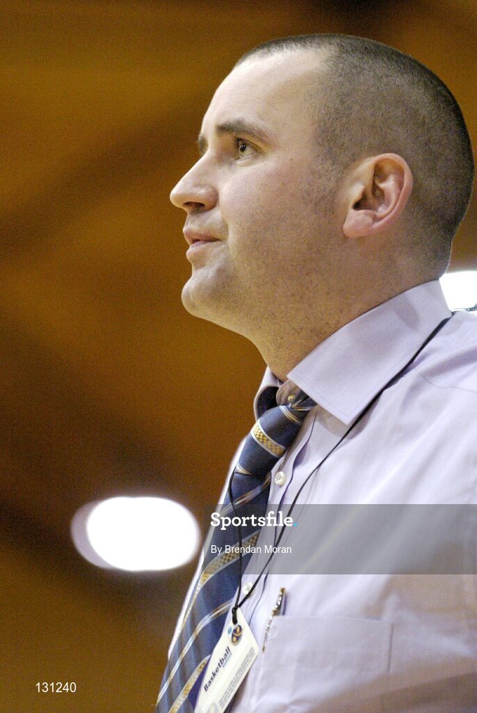 30 January 2004; James Weldon, Scruffy St. Paul's head coach. ESB National Cup 2004, Senior Women's Semi-Final, Scruffy St. Paul's v Bausch & Lomb Wildcats, The ESB Arena, Tallaght, Dublin. Picture credit; Brendan Moran / SPORTSFILE *EDI*