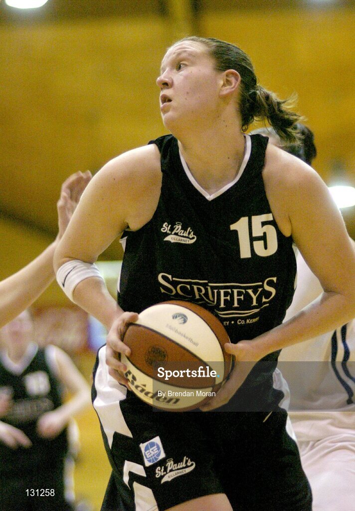30 January 2004; Sara Cartmill, Scruffy St. Paul's. ESB National Cup 2004, Senior Women's Semi-Final, Scruffy St. Paul's v Bausch & Lomb Wildcats, The ESB Arena, Tallaght, Dublin. Picture credit; Brendan Moran / SPORTSFILE *EDI*