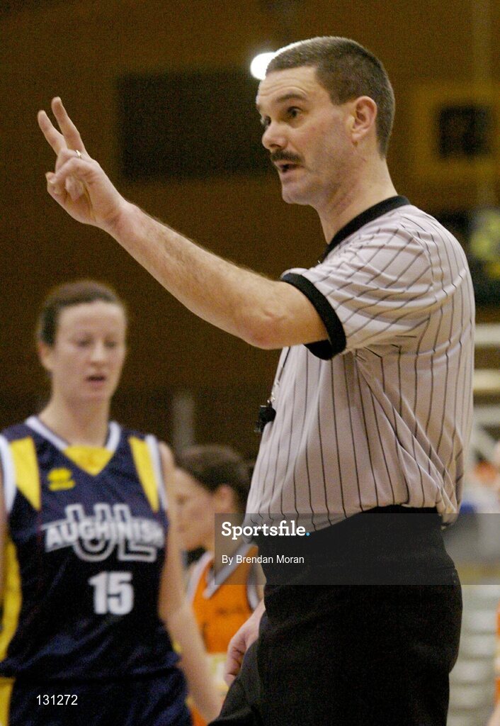 30 January 2004; Declan Dunne, Referee. ESB National Cup 2004, Senior Women's Semi-Final, University of Limerick v Dart Killester, The ESB Arena, Tallaght, Dublin. Picture credit; Brendan Moran / SPORTSFILE *EDI*