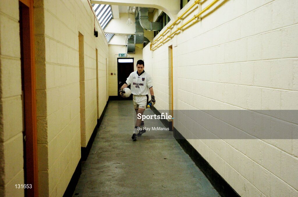 4 January 2004; Aidan Lennon, Westmeath goalkeeper, makes his way toward the pitch for the start of the match. O'Byrne Cup, Westmeath v Louth, Cusack Park, Mullingar, Co. Westmeath. Picture credit; Ray McManus / SPORTSFILE *EDI*