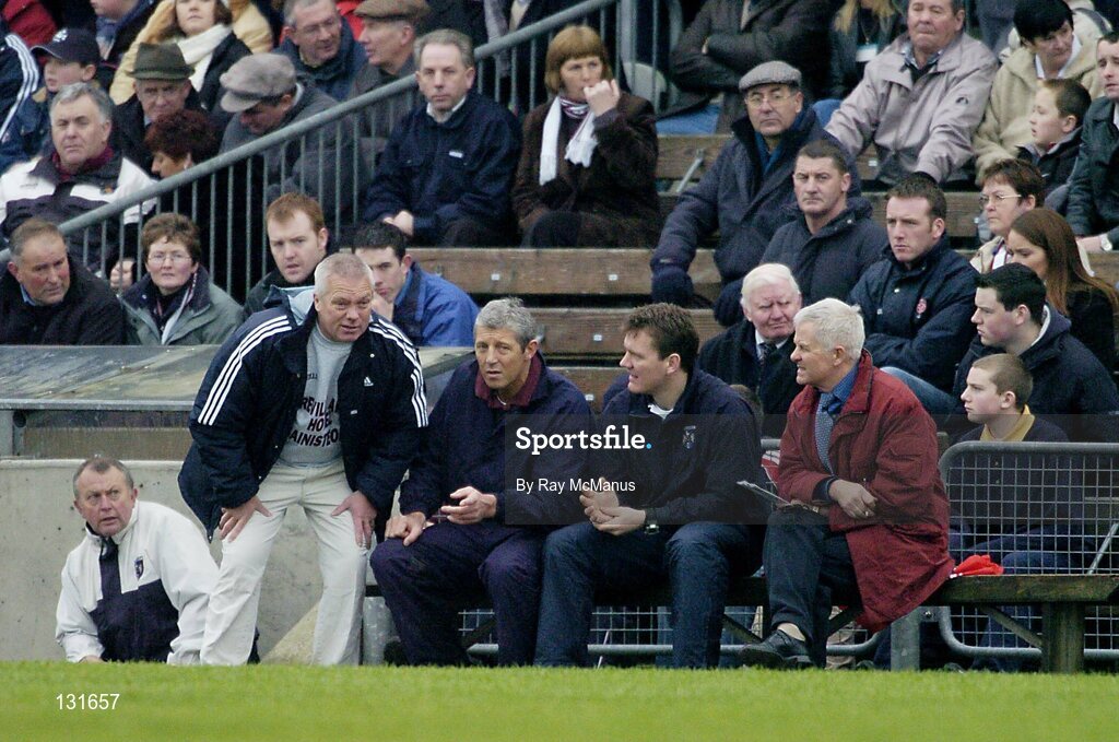 4 January 2004; Westmeath manager Paidi O'Se talks with Westmeath selectors, from left, Tomas O'Flatharta, Jack Cooney and Paddy Collins, fellow selector and County Chairman during the game. O'Byrne Cup, Westmeath v Louth, Cusack Park, Mullingar, Co. Westmeath. Picture credit; Ray McManus / SPORTSFILE *EDI*