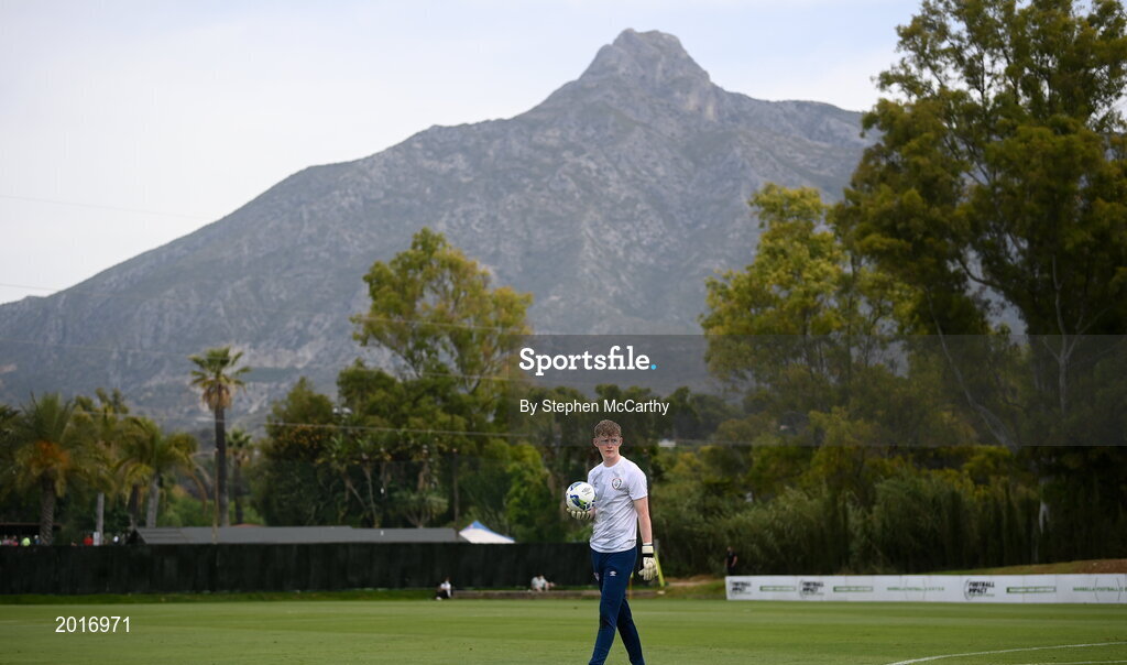 30 May 2021; Republic of Ireland goalkeeper Sam Blair before the U21 international friendly match between Switzerland and Republic of Ireland at Dama de Noche Football Centre in Marbella, Spain. Photo by Stephen McCarthy/Sportsfile