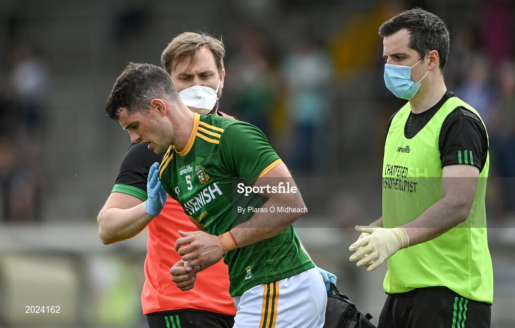 13 June 2021; Donal Keogan of Meath receives medical attention for an injury before being substituted during the Allianz Football League Division 2 semi-final match between Kildare and Meath at St Conleth's Park in Newbridge, Kildare. Photo by Piaras Ó Mídheach/Sportsfile