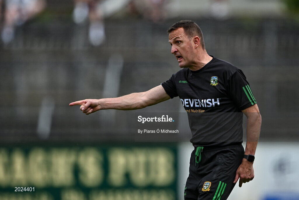 13 June 2021; Meath manager Andy McEntee in the closing stages of the Allianz Football League Division 2 semi-final match between Kildare and Meath at St Conleth's Park in Newbridge, Kildare. Photo by Piaras Ó Mídheach/Sportsfile