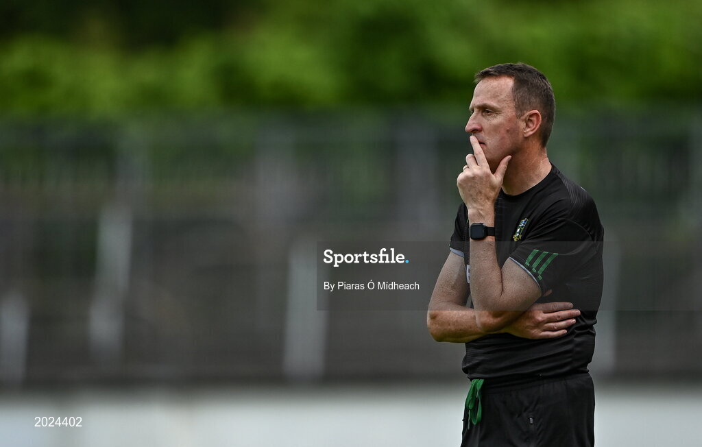 13 June 2021; Meath manager Andy McEntee in the closing stages of the Allianz Football League Division 2 semi-final match between Kildare and Meath at St Conleth's Park in Newbridge, Kildare. Photo by Piaras Ó Mídheach/Sportsfile