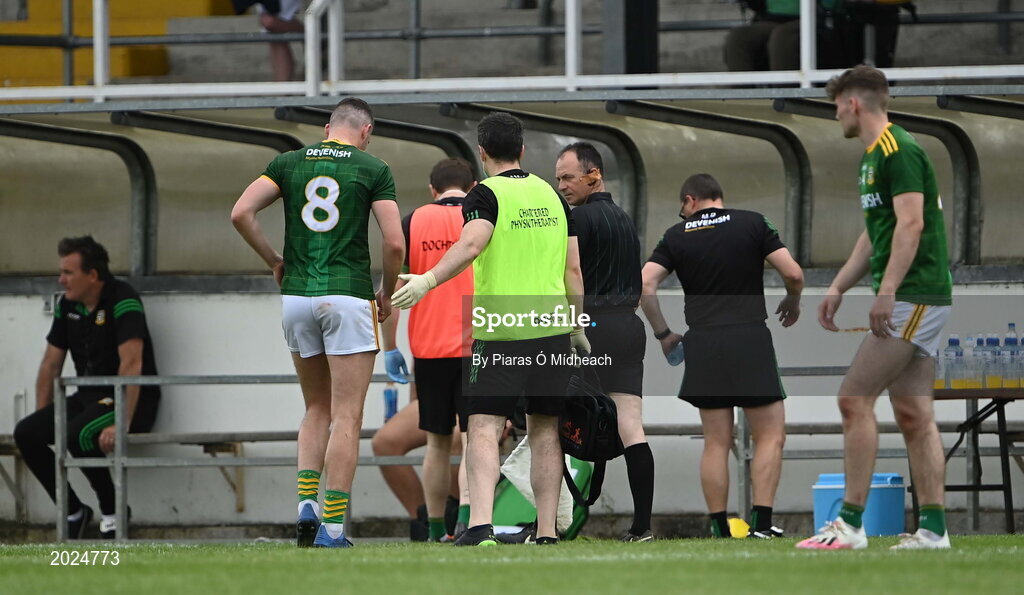 13 June 2021; Bryan Menton of Meath leaves the pitch to receive medical attention during the Allianz Football League Division 2 semi-final match between Kildare and Meath at St Conleth's Park in Newbridge, Kildare. Photo by Piaras Ó Mídheach/Sportsfile