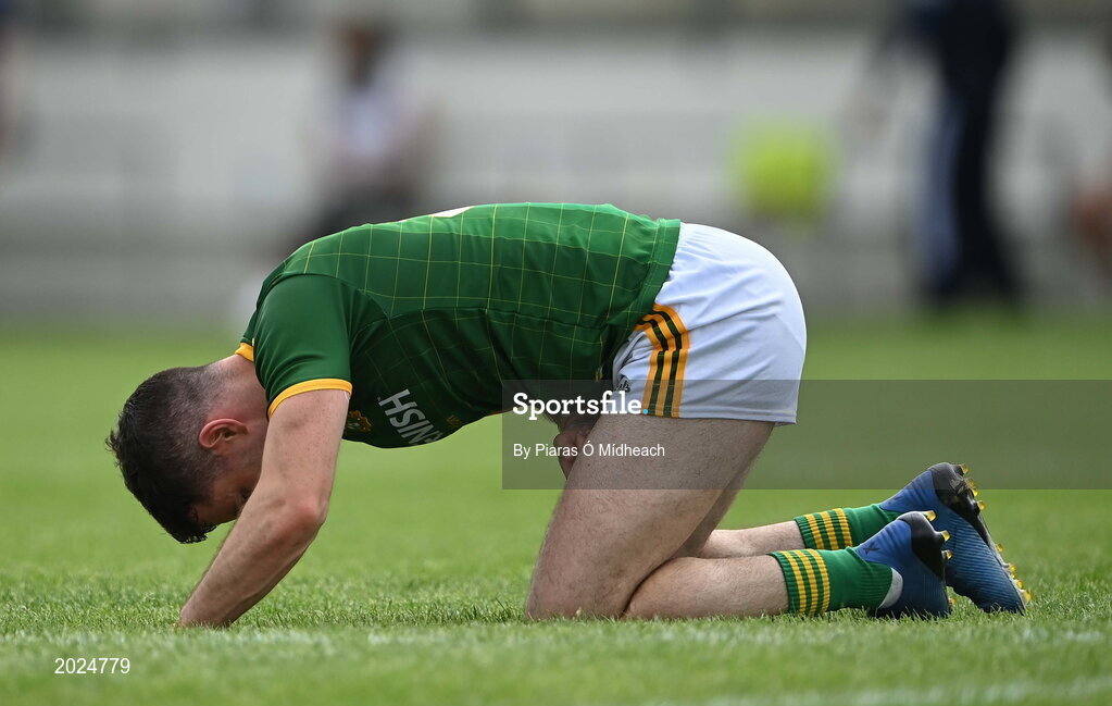 13 June 2021; Donal Keogan of Meath awaits medical attention for an injury before being substituted during the Allianz Football League Division 2 semi-final match between Kildare and Meath at St Conleth's Park in Newbridge, Kildare. Photo by Piaras Ó Mídheach/Sportsfile