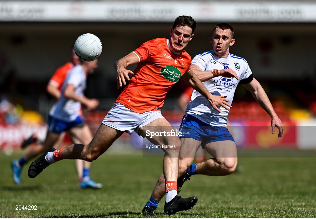 17 July 2021; Niall Grimley of Armagh spills the ball under pressure from Michael Bannigan of Monaghan during the Ulster GAA Football Senior Championship Semi-Final match between Armagh and Monaghan at Páirc Esler in Newry, Down. Photo by Sam Barnes/Sportsfile