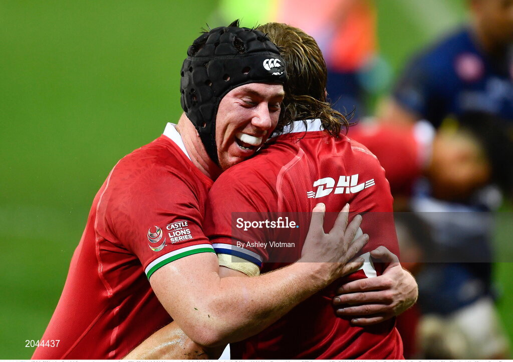 17 July 2021; Adam Beard, left, congratulates team-mate Jonny Hill of British & Irish Lions on scoring their side's third try during the British and Irish Lions Tour match between DHL Stormers and The British & Irish Lions at Cape Town Stadium in Cape Town, South Africa. Photo by Ashley Vlotman/Sportsfile
