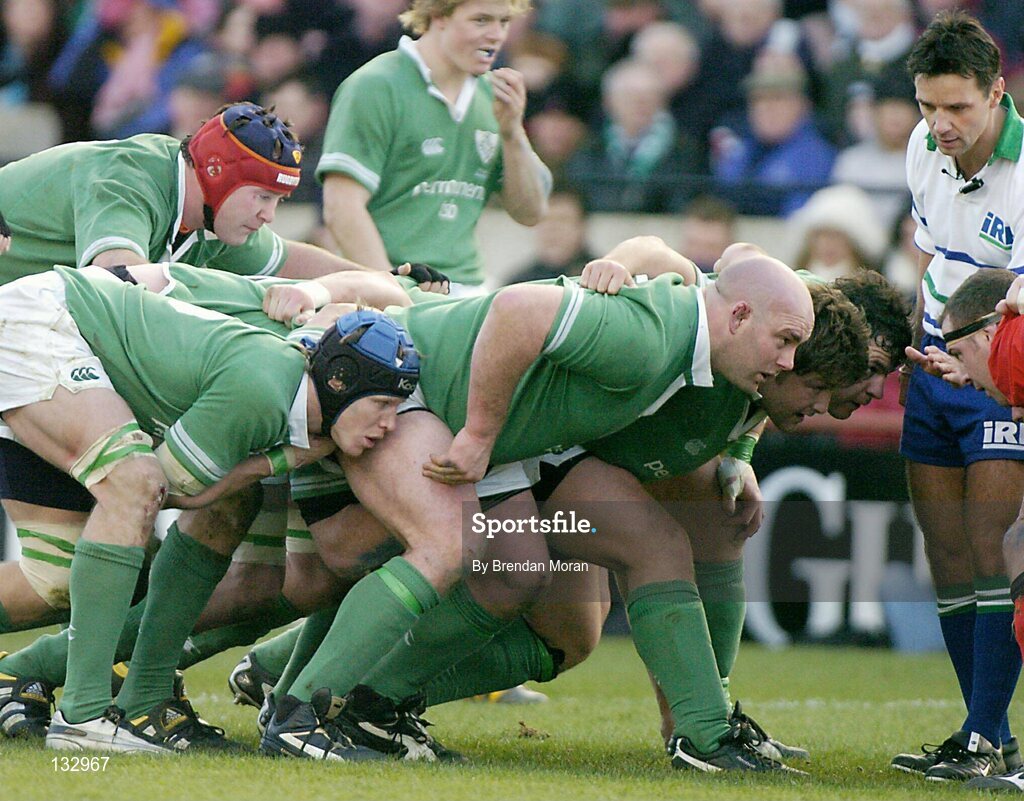 22 February 2004; The Ireland scrum, including Anthony Foley, Simon Easterby, John Hayes, Shane Byrne and Reggie Corrigan prepare to engage the Welsh scrum. RBS 6 Nations Championship 2003-2004, Ireland v Wales, Lansdowne Road, Dublin. Picture credit; Brendan Moran / SPORTSFILE *EDI*