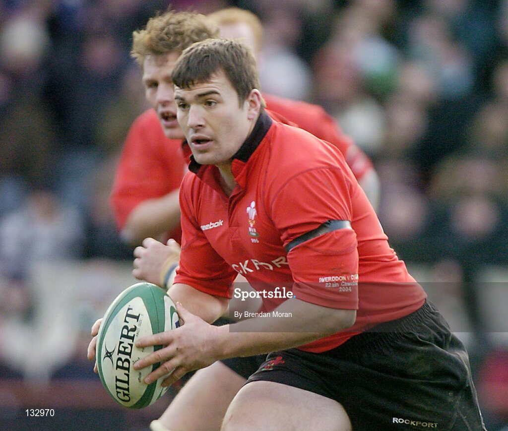 22 February 2004; Iestyn Harris, Wales. RBS 6 Nations Championship 2003-2004, Ireland v Wales, Lansdowne Road, Dublin. Picture credit; Brendan Moran / SPORTSFILE *EDI*