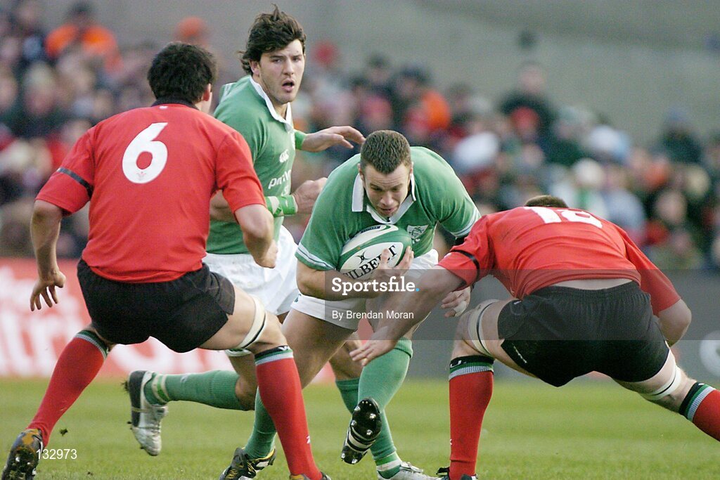 22 February 2004; Kevin Maggs, Ireland, supported by team-mate Shane Horgan, in action against Jonathan Thomas (6) and Michael Owen, Wales. RBS 6 Nations Championship 2003-2004, Ireland v Wales, Lansdowne Road, Dublin. Picture credit; Brendan Moran / SPORTSFILE *EDI*
