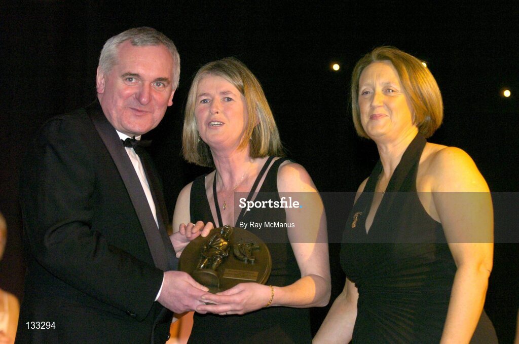28 February 2004; Pat Moloney Lenihan, Cork, who was named on the Camogie team of the Century, with An Taoiseach, Bertie Ahern, TD, and Miriam O'Callaghan, Uachtaran, Cumann Camogaiochta na nGael, at the Cumann Camogaiochta na nGael centenary celebrations at the Citywest Hotel, Dublin. Picture credit; Ray McManus / SPORTSFILE *EDI*