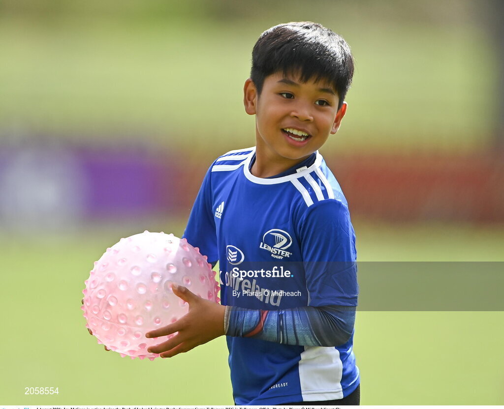4 August 2021; Jay McCann in action during the Bank of Ireland Leinster Rugby Summer Camp Tullamore RFC in Tullamore, Offaly. Photo by Piaras Ó Mídheach/Sportsfile