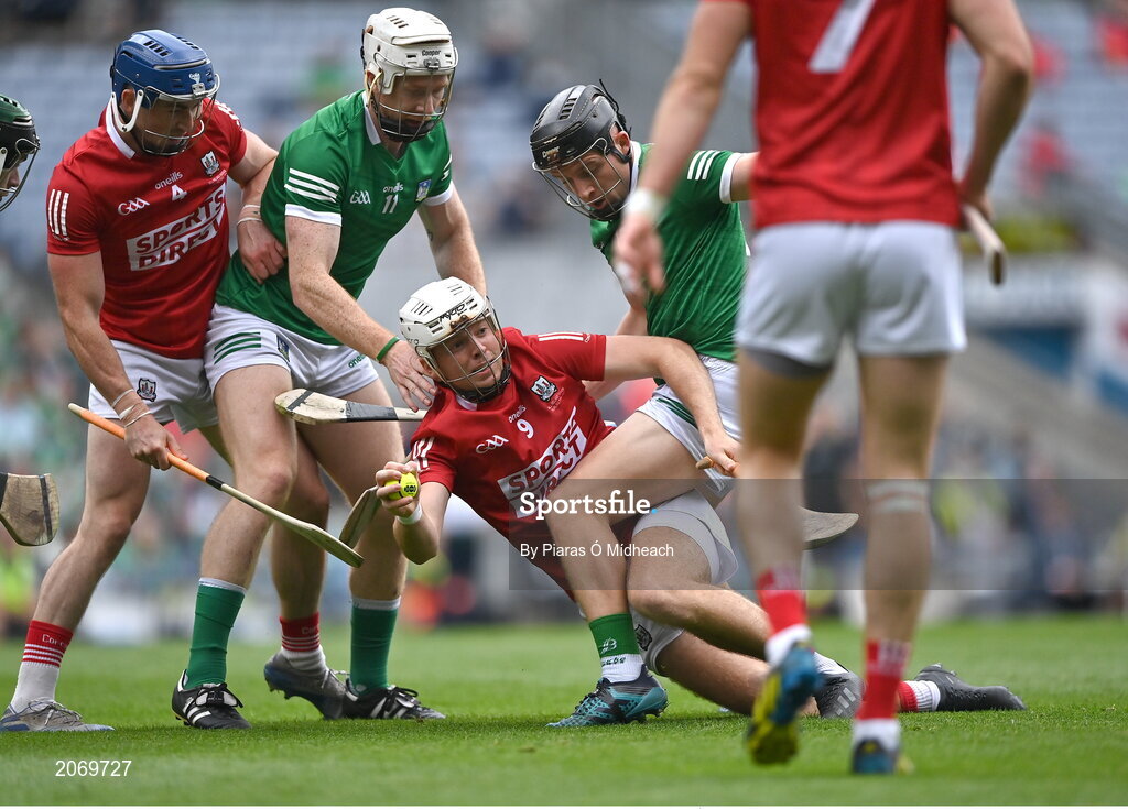 22 August 2021; Luke Meade of Cork is tackled by Cian Lynch, left, and Peter Casey of Limerick during the GAA Hurling All-Ireland Senior Championship Final match between Cork and Limerick in Croke Park, Dublin. Photo by Piaras Ó Mídheach/Sportsfile