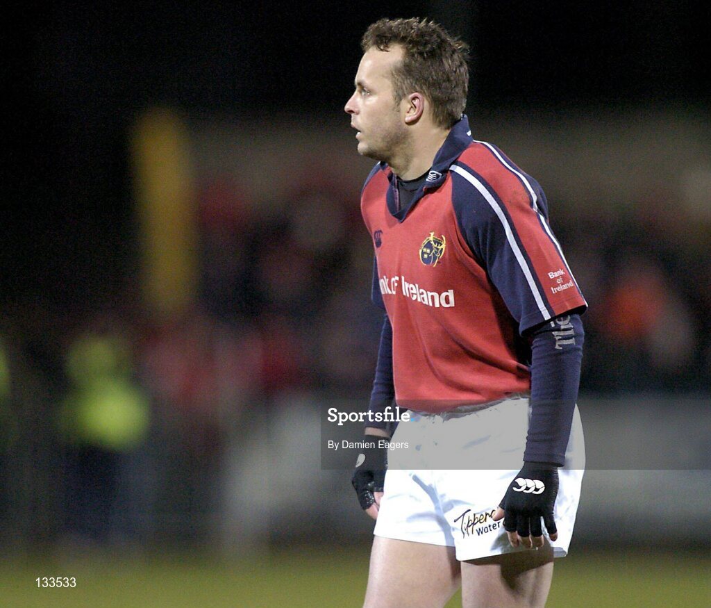 27 February 2004; Christian Cullen, Munster. Celtic League 2003-2004, Division 1, Munster v Neath Swansea, Musgrave Park, Cork. Picture credit; Damien Eagers / SPORTSFILE *EDI*