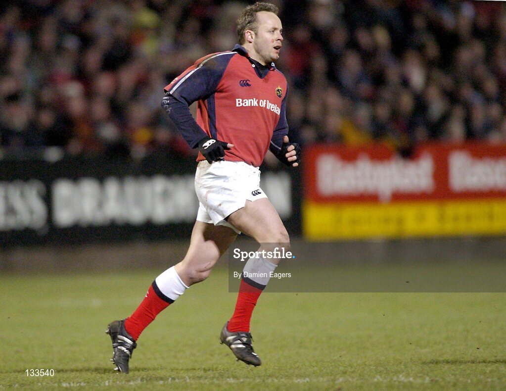 27 February 2004; Christian Cullen, Munster. Celtic League 2003-2004, Division 1, Munster v Neath Swansea, Musgrave Park, Cork. Picture credit; Damien Eagers / SPORTSFILE *EDI*
