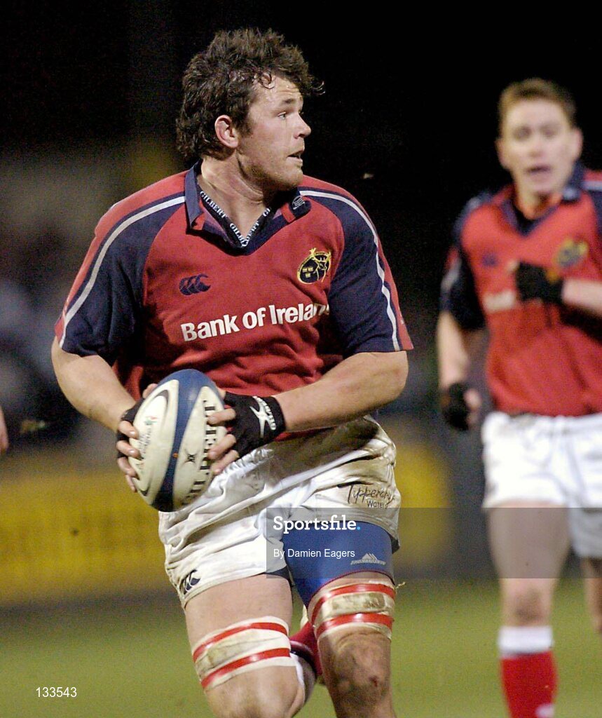 27 February 2004; David Pussy, Munster. Celtic League 2003-2004, Division 1, Munster v Neath Swansea, Musgrave Park, Cork. Picture credit; Damien Eagers / SPORTSFILE *EDI*