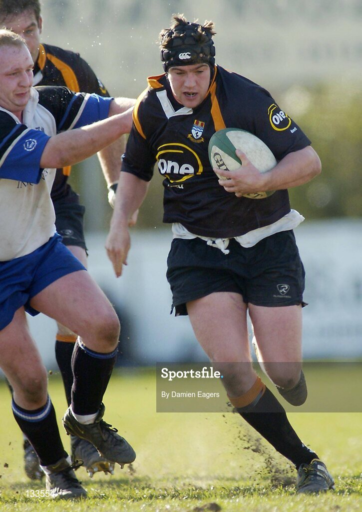28 February 2004; Garrett Halligan, Buccaneers. AIB All Ireland League 2003-2004, Division 1, Cork Constitution v Buccaneers, Temple Hill, Cork. Picture credit; Damien Eagers / SPORTSFILE *EDI*