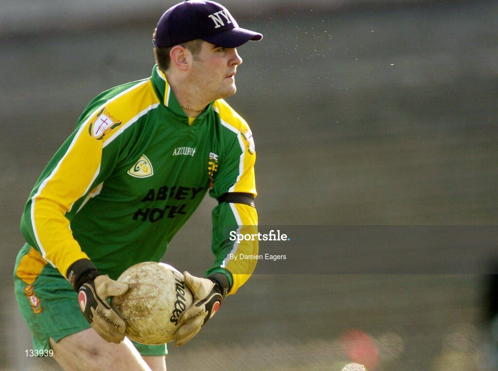 7 March 2004; Paul Durcan, Donegal goalkeeper. Allianz Football League 2004, Division 2A, Round 4, Roscommon v Donegal, Dr. Hyde Park, Co. Roscommon. Picture credit; Damien Eagers / SPORTSFILE *EDI*
