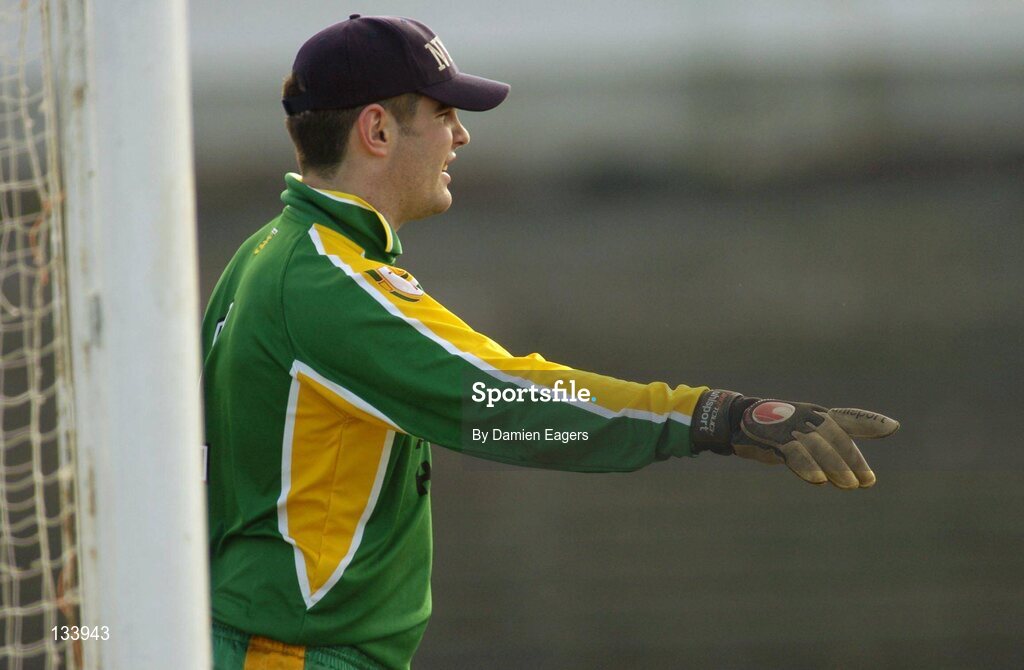 7 March 2004; Paul Durcan, Donegal goalkeeper. Allianz Football League 2004, Division 2A, Round 4, Roscommon v Donegal, Dr. Hyde Park, Co. Roscommon. Picture credit; Damien Eagers / SPORTSFILE *EDI*