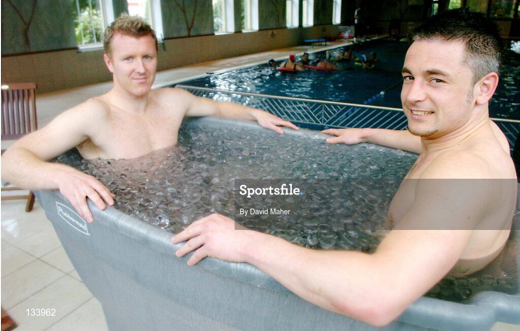 3 March 2004; St. Patrick's Athletic players Barry Prenderville, left, and Tony Bird sit in a tub of ice as part of their training exercises. City West Hotel, Co. Dublin. Picture credit; David Maher / SPORTSFILE *EDI*