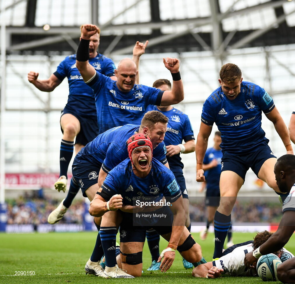 25 September 2021; Josh van der Flier of Leinster celebrates after scoring his side's first try during the United Rugby Championship match between Leinster and Vodacom Bulls at the Aviva Stadium in Dublin. Photo by Harry Murphy/Sportsfile