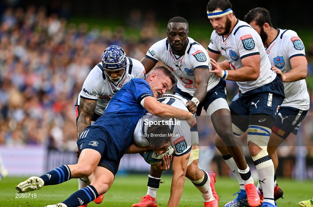 25 September 2021; Harold Vorster of Vodacom Bulls is tackled by Jonathan Sexton of Leinster during the United Rugby Championship match between Leinster and Vodacom Bulls at Aviva Stadium in Dublin. Photo by Brendan Moran/Sportsfile