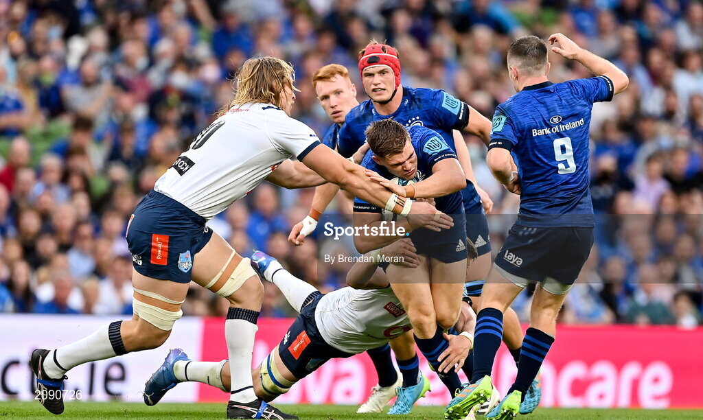 25 September 2021; Garry Ringrose of Leinster is tackled by Elrigh Louw of Vodacom Bulls during the United Rugby Championship match between Leinster and Vodacom Bulls at Aviva Stadium in Dublin. Photo by Brendan Moran/Sportsfile