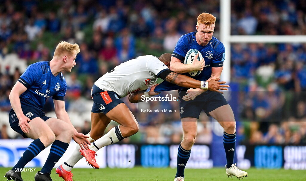 25 September 2021; Ciarán Frawley of Leinster is tackled by Cornal Hendricks of Vodacom Bulls during the United Rugby Championship match between Leinster and Vodacom Bulls at Aviva Stadium in Dublin. Photo by Brendan Moran/Sportsfile