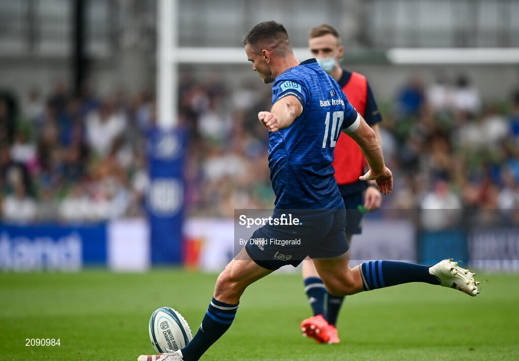 25 September 2021; Jonathan Sexton of Leinster during the United Rugby Championship match between Leinster and Vodacom Bulls at Aviva Stadium in Dublin.  Photo by David Fitzgerald/Sportsfile