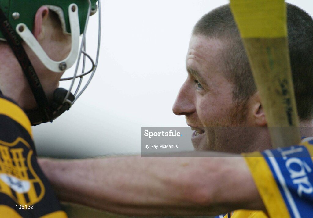 21 March 2004; David Hoey, Clare, with Henry Shefflin, Kilkenny. Allianz Hurling League 2004, Division 1A, Round 4, Clare v Kilkenny, Cusack Park, Ennis, Co. Clare. Picture credit; Ray McManus / SPORTSFILE *EDI*