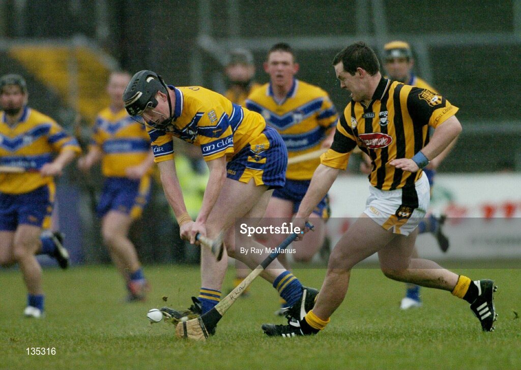 21 March 2004; Niall Gilligan, Clare, in action against Michael Kavanagh, Kilkenny. Allianz Hurling League 2004, Division 1A, Round 4, Clare v Kilkenny, Cusack Park, Ennis, Co. Clare. Picture credit; Ray McManus / SPORTSFILE *EDI*