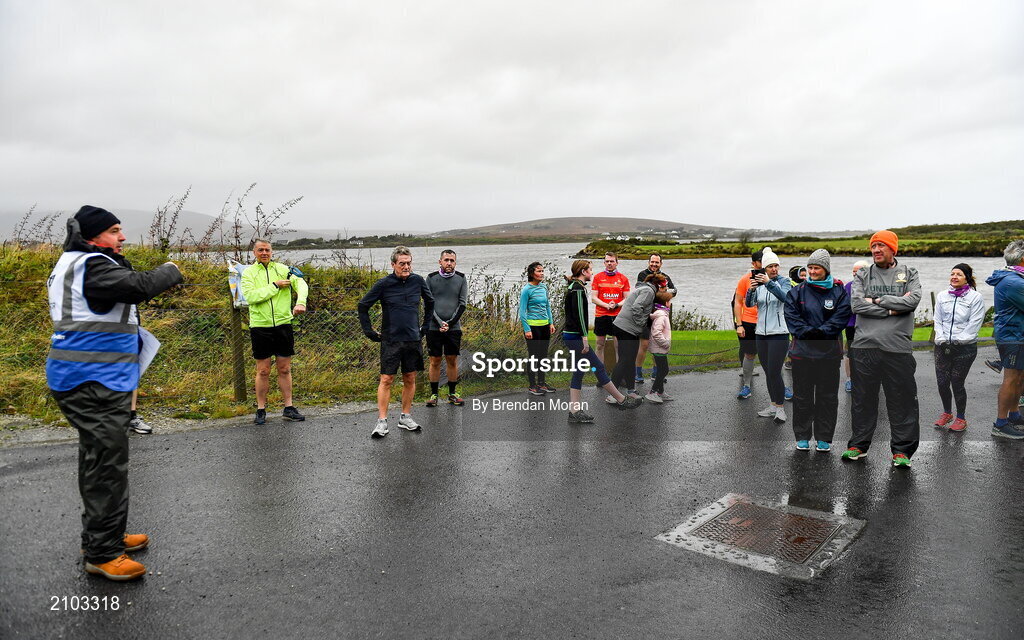 23 October 2021; Parkrun Ireland in partnership with Vhi, added a new parkrun at Achill Greenway on Saturday, 23rd of October, with the introduction of the Achill Greenway parkrun at Achill Greenway, Great Western Greenway in Achill, Mayo. Parkruns take place over a 5km course weekly, are free to enter and are open to all ages and abilities, providing a fun and safe environment to enjoy exercise. To register for a parkrun near you visit www.parkrun.ie. Pictured at the parkrun is race director Chris McCarthy speaking to participants. Photo by Brendan Moran/Sportsfile