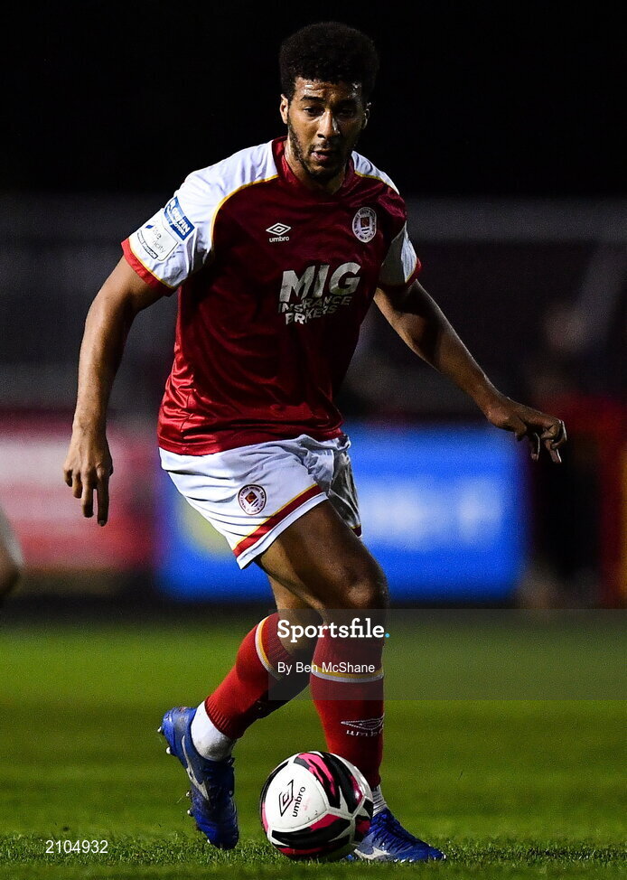 25 October 2021; Kyrian Nwoko of St Patrick's Athletic during the SSE Airtricity League Premier Division match between St Patrick's Athletic and Dundalk at Richmond Park in Dublin. Photo by Ben McShane/Sportsfile